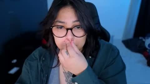 Mia online show from 04.16.26