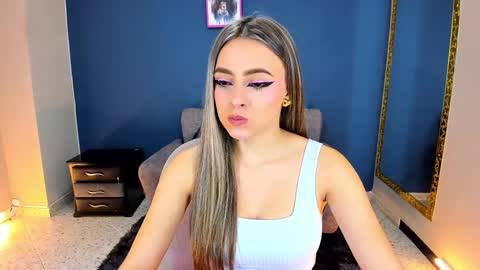 MiaCarper online show from 01.24.25