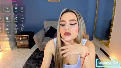 MiaCarper online show from 02.11.25