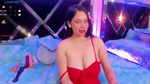 Mia online show from 09.14.25