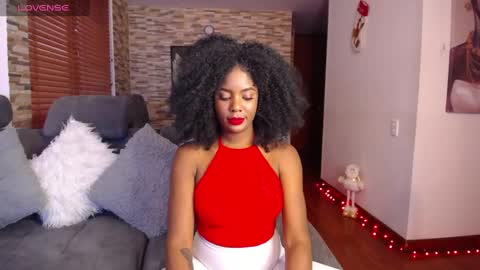 Snapshot of miaderail chatting on 01.04.25 Sofi online show from 01.04.25