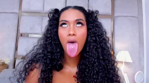 Call me Mia online show from 12.06.24