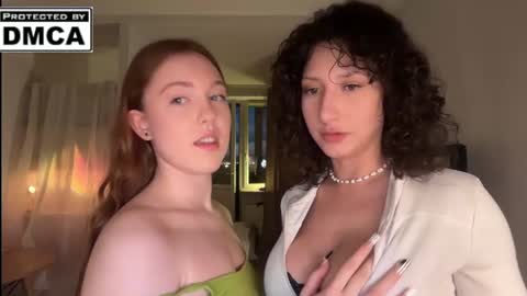 Mia online show from 06.12.26