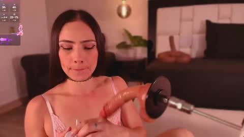 Mia online show from 05.09.26