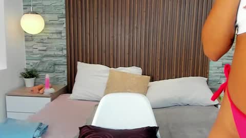 miagomezx online show from 09.17.25