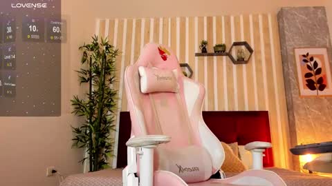 Mia Connor online show from 02.10.25