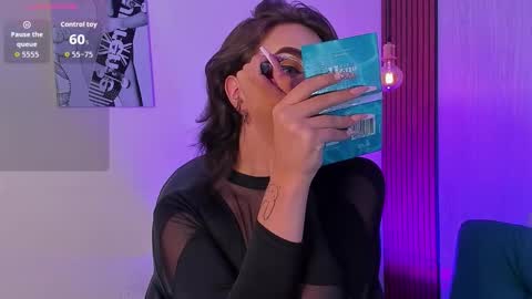 Mia Connor online show from 10.22.25