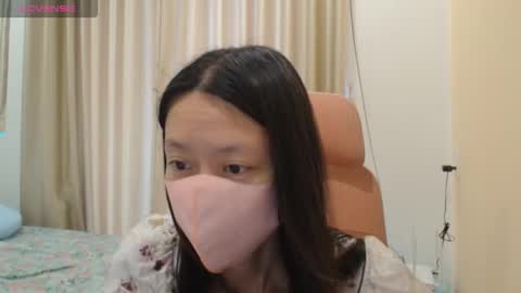 miahchan68 online show from 12.21.25