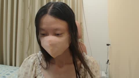 miahchan68 online show from 04.16.26