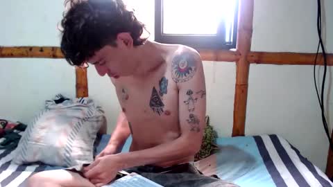 Mia  Sam online show from 10.22.25