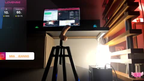 Mia online show from 01.29.25