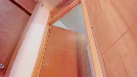 miakirshner_ online show from 09.12.25