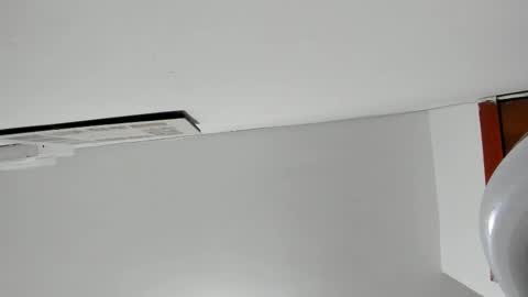 Snapshot of mialenox chatting on 11.05.25 Mia Lenox online show from 11.05.25