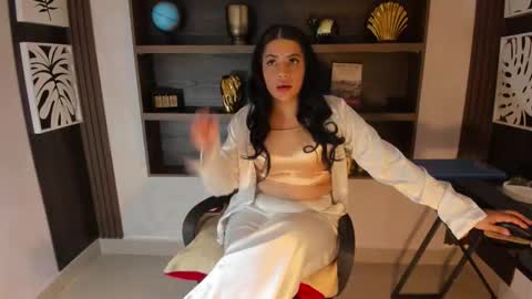 Mia 3 online show from 01.16.26