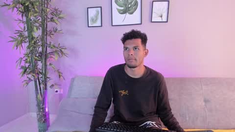 Mia online show from 02.03.25