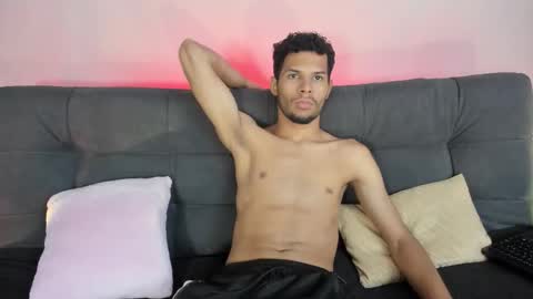 Mia online show from 10.11.25