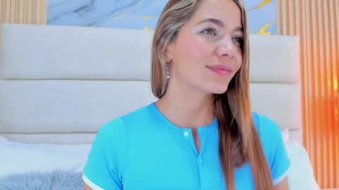 Snapshot of miamalkovaa_ chatting on 05.21.26 Mia Malkova online show from 05.21.26