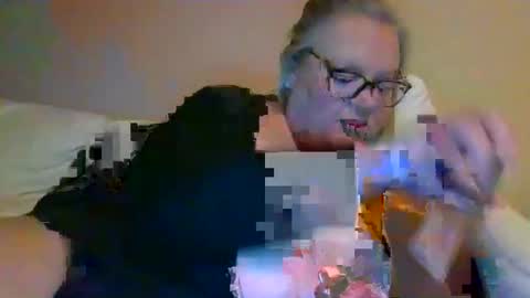 Snapshot of miamarie555 chatting on 01.17.26 Miamarie555 online show from 01.17.26