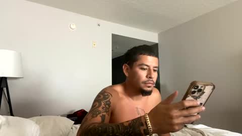 miamiclos1 online show from 01.03.25