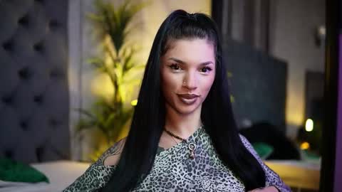 Snapshot of miamicoffee chatting on 10.20.25 Miami online show from 10.20.25