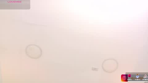 Mia  online show from 01.17.25