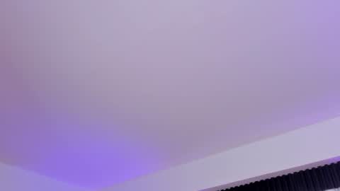 Snapshot of miamontoya chatting on 06.30.26 Mia -5 7001400 Follow online show from 06.30.26