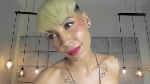 Mia Morgann online show from 01.19.25