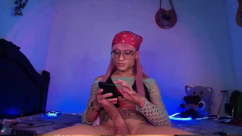 Snapshot of miancuntydoll chatting on 11.26.25 MianCuntyDoll online show from 11.26.25