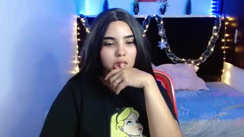 Mia Peyton   online show from 12.30.24