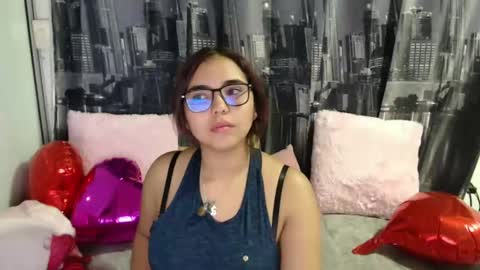 Mia Peyton   online show from 02.14.25