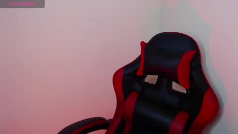 miarobinn_ online show from 09.15.25