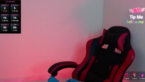 miarobinn_ online show from 11.23.25