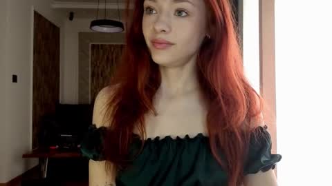 Mia online show from 03.17.26