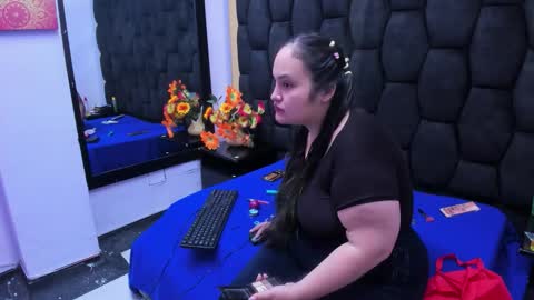 MiaRouse online show from 01.14.26