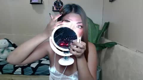 mia online show from 04.20.26