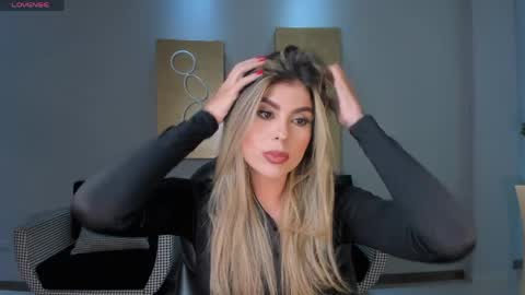 Mia Silva online show from 05.10.26