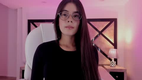 Mia online show from 02.24.25