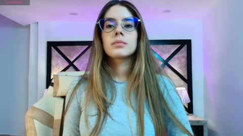 Snapshot of miasilverr chatting on 02.16.26 Mia online show from 02.16.26