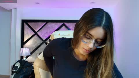 Snapshot of miasilverr chatting on 02.18.26 Mia online show from 02.18.26