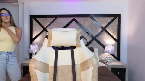 Snapshot of miasilverr chatting on 03.07.26 Mia online show from 03.07.26