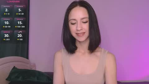 Mia online show from 10.02.25