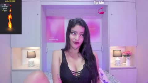 miaturnerr_ online show from 04.28.26