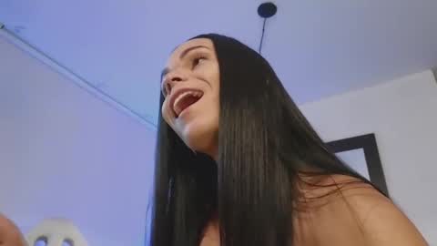 Mia online show from 01.29.25