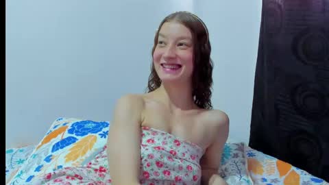  Chloe  online show from 04.18.26