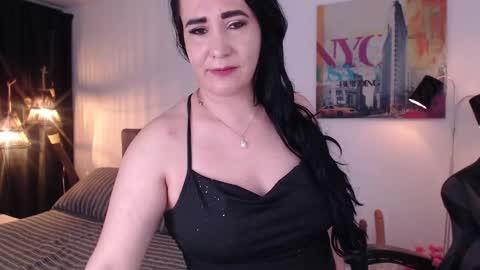 Snapshot of miawilson_1 chatting on 02.10.25 Mia Wilson online show from 02.10.25