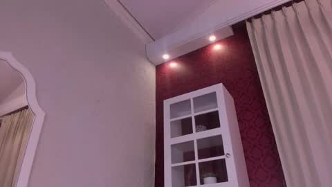 Mia online show from 03.02.25