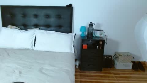 Michael  Iris online show from 10.20.25