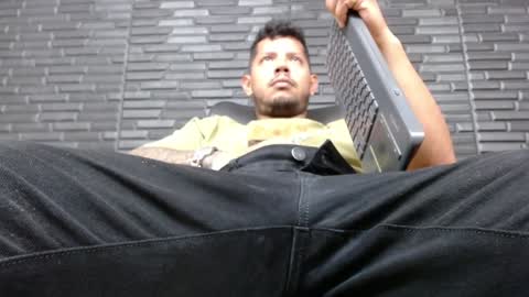 Michael Daviss online show from 01.17.25