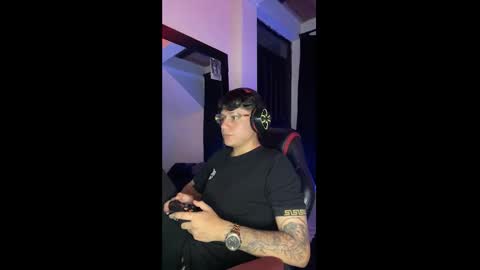 Snapshot of michael_kendall0 chatting on 12.06.24 michael independent model online show from 12.06.24