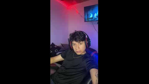 Snapshot of michael_kendall0 chatting on 01.30.25 michael independent model online show from 01.30.25